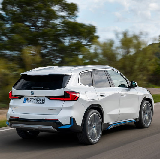 BMW iX1