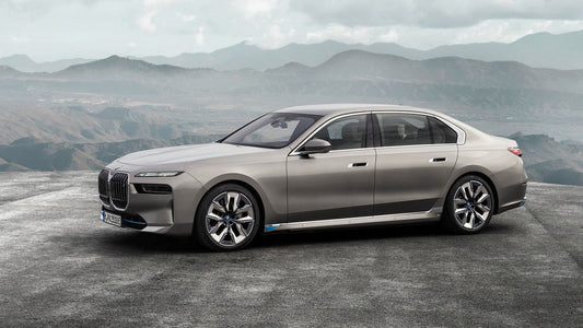 BMW i7